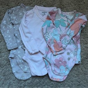Carter’s New Born Long Sleeve Onesies Girls Bundle Lot Floral Stripe